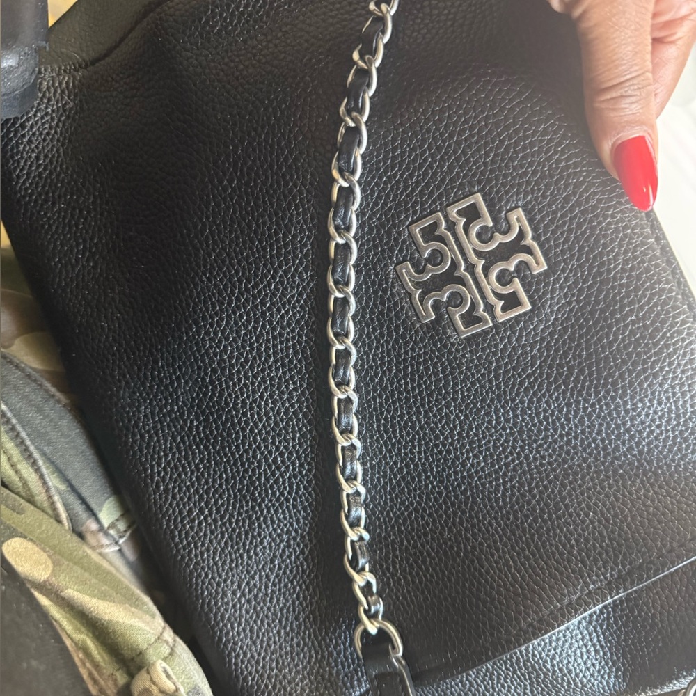Authentic Black Leather Chain TORY BURCH Shoulder Bag💫